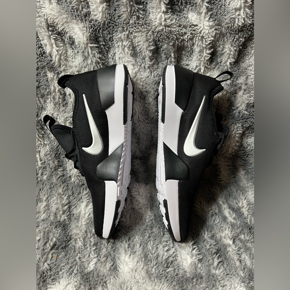 275: Nike Ashin Modern (GS) - Picture 4 of 11